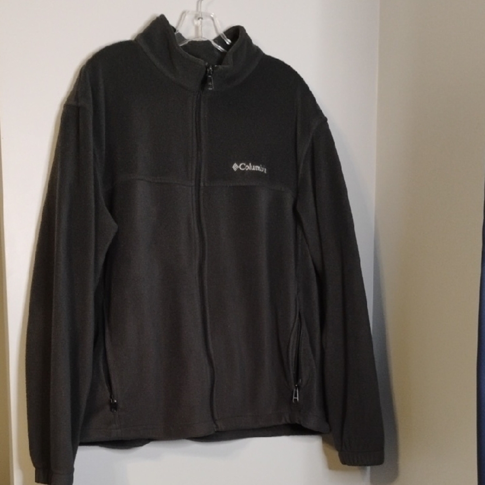 🎉 Columbia Zip Sweatshirt